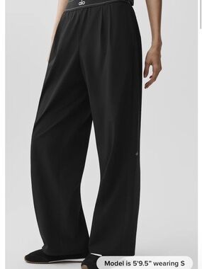 NWOT ALO black lounge pants